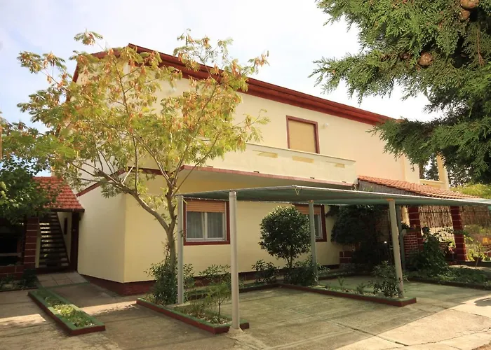 With Parking Space - 8479 Apartman